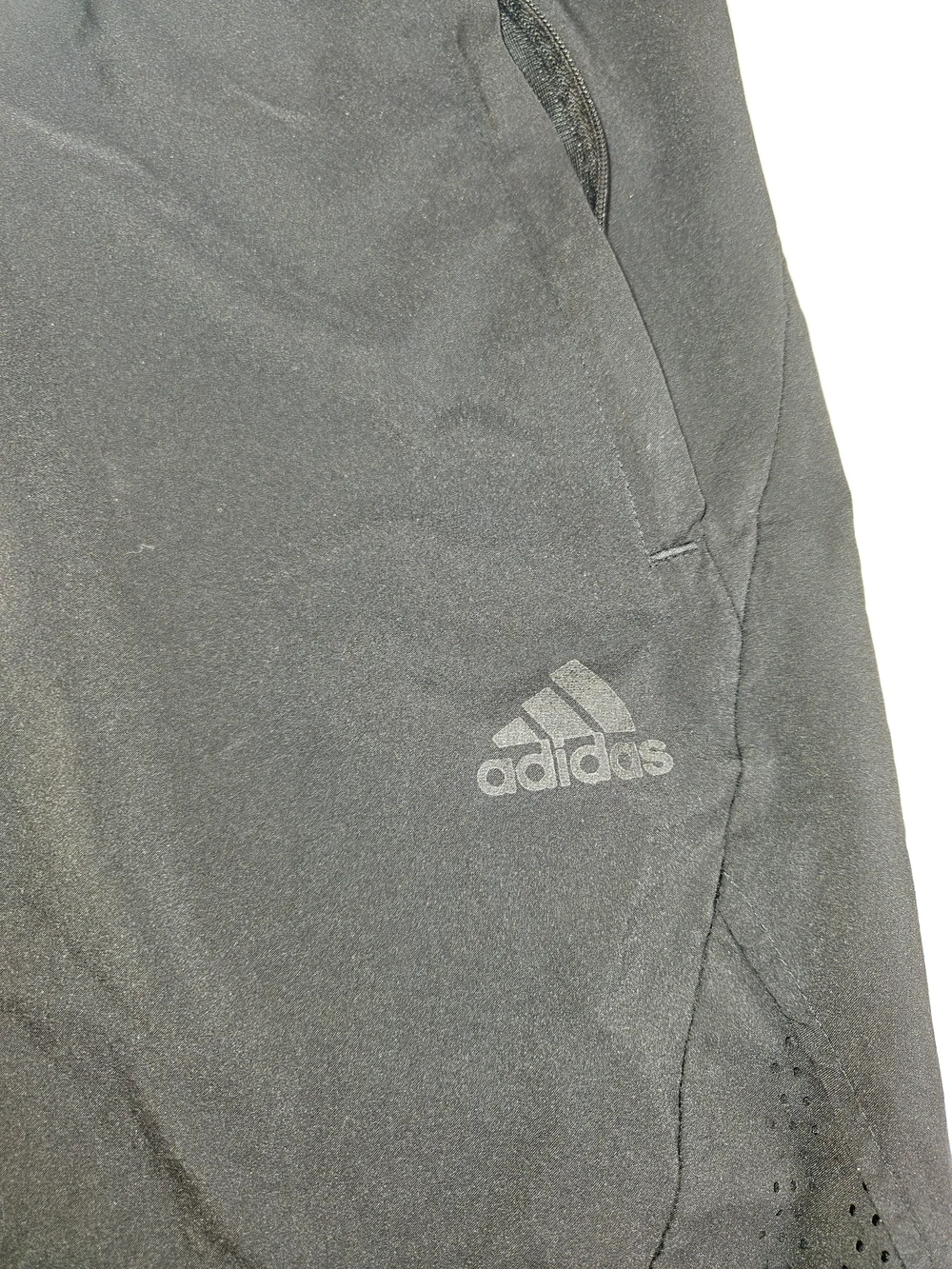 Adidas Men’s Black Athletic Shorts Size MEDIUM